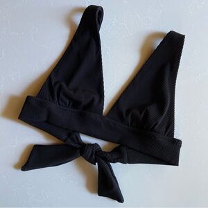 Aerie Black Ribbed Straight Strap Bikini Top with tie band - size M